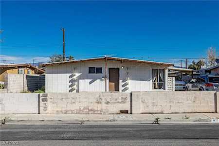 2212 Perliter Ave North Las Vegas, NV 89030