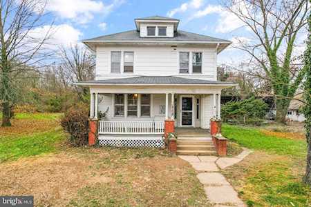 32 S Loudoun St Lovettsville, VA 20180