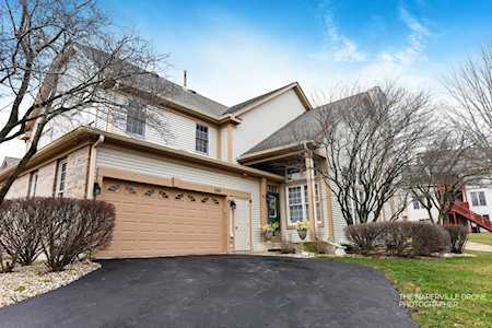 592 Harlowe Ln Naperville, IL 60565