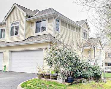 6619 SE Cougar Mountain Way Bellevue, WA 98006