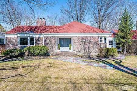 92 Amboy Avenue Metuchen, NJ 08840
