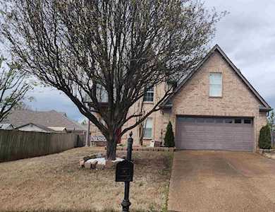9976 Cameron Ridge Trl Memphis, TN 38016