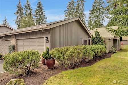 173 141st Pl NE #105 Bellevue, WA 98007