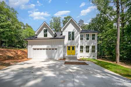 10221 Hanging Moss Trl Mint Hill, NC 28227