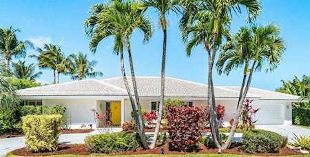 8485 SE Gulfstream Place Hobe Sound, FL 33455