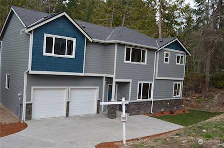 7037 E Washington St Port Orchard, WA 98366