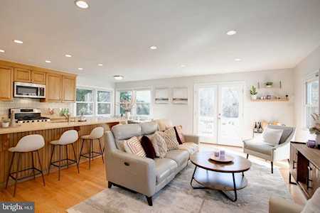 8420 Donnybrook Dr Chevy Chase, MD 20815