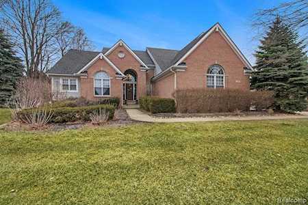 119 Prestwick Ln Highland Twp, MI 48357