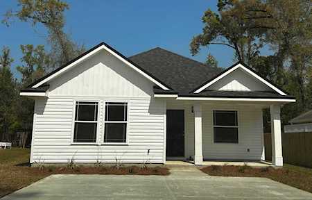 20 Navajo Trl Crawfordville, FL 32358