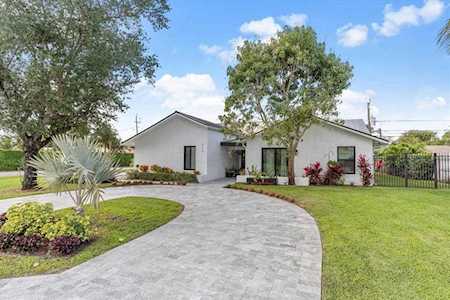 523 Enfield Road Delray Beach, FL 33444