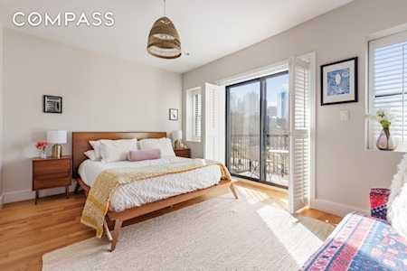 25 N Elliott Place Brooklyn, NY 11205