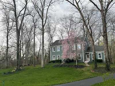 1590 W Choctaw Drive London, OH 43140