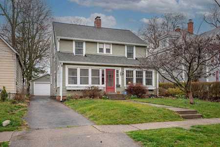 671 Hartford Street Worthington, OH 43085