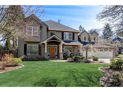 3680 Robin View DR West Linn, OR 97068