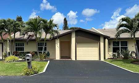 5247 Copper Leaf Circle Delray Beach, FL 33484