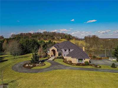 4518 Loch Valley Rd New Tripoli, PA 18066