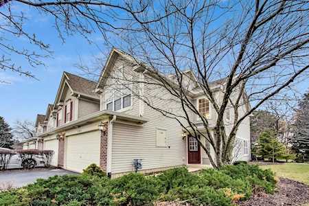 3303 Cool Springs Ct Naperville, IL 60564