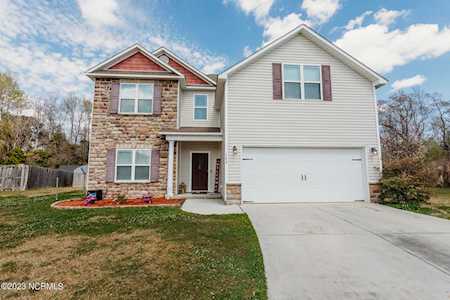 102 Long Pond Drive Sneads Ferry, NC 28460