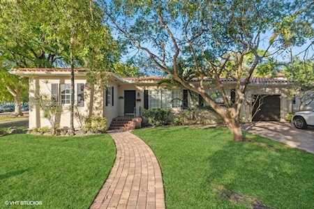 933 Paradiso Ave Coral Gables, FL 33146