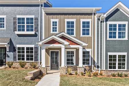 40 Walnut Springs Dr Asheville, NC 28804