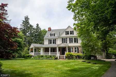 11 Western Dr Short Hills, NJ 07078