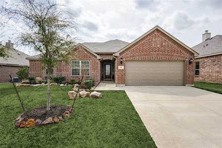 609 Meadowedge Lane Denton, TX 76207