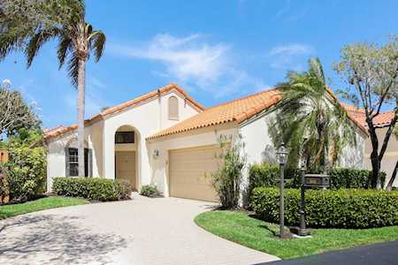 2616 La Cristal Circle Palm Beach Gardens, FL 33410