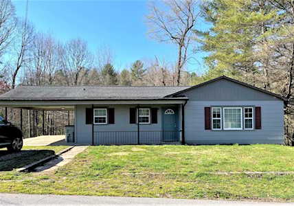829 Montclair Circle NW Lenoir, NC 28645