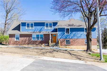 610 E 83rd St E Kansas City, MO 64131