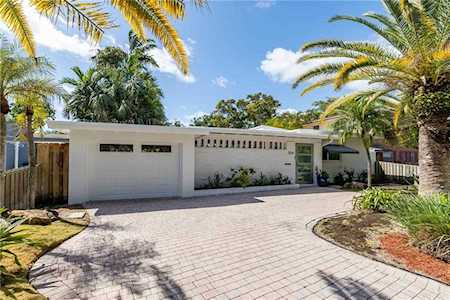 304 SW 11th Ct Fort Lauderdale, FL 33315