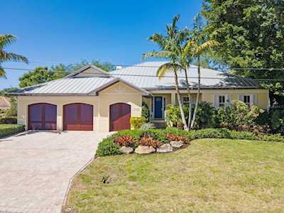5132 Sandy Shore Ave Sarasota, FL 34242