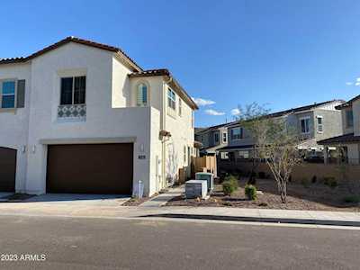 1153 W Diamondback Drive Chandler, AZ 85286