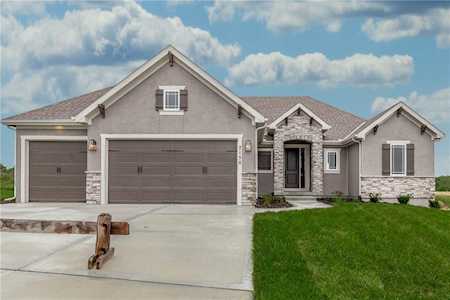 1613 SW 27th St Lee's Summit, MO 64082