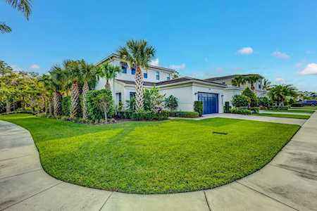 5602 Delacroix Terrace Palm Beach Gardens, FL 33418