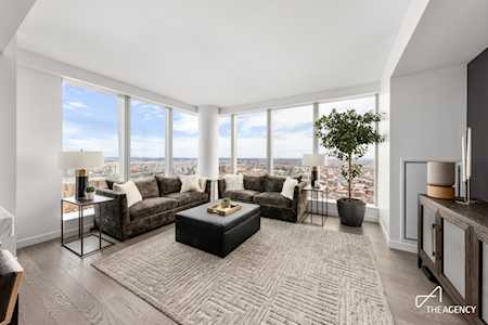 252 South St #64-D New York, NY 10002