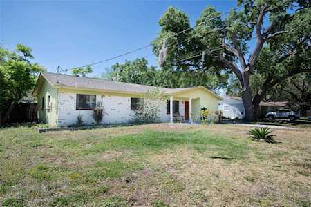 2511 E 149th Ave Lutz, FL 33559