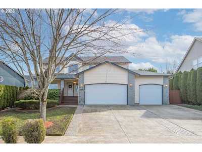 3640 NW Knapp LN Camas, WA 98607