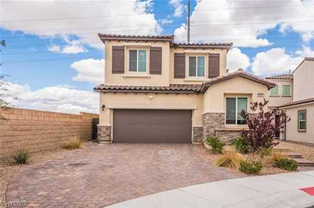 8054 Foxfield Springs St Las Vegas, NV 89166