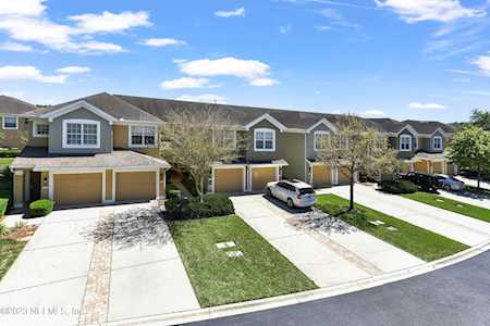 6674 White Blossom CIR Jacksonville, FL 32258