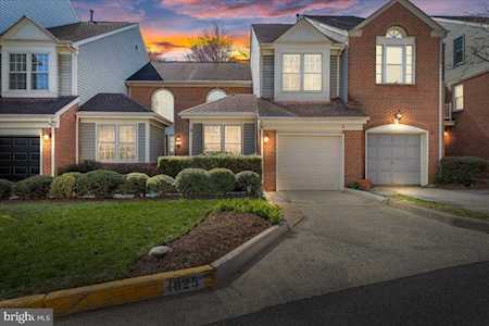 1825 Duffield Ln Alexandria, VA 22307