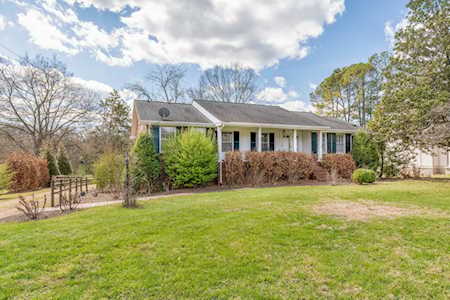 933 Bresslyn Rd Nashville, TN 37205