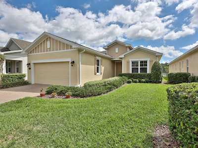 1643 Victoria Gardens Dr Deland, FL 32724