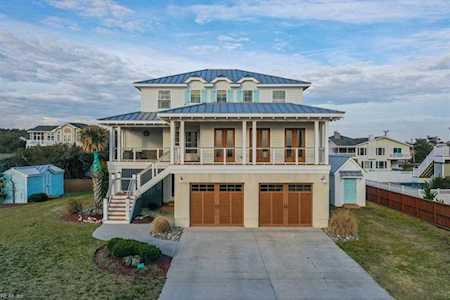 2417 Sandfiddler Rd Virginia Beach, VA 23456