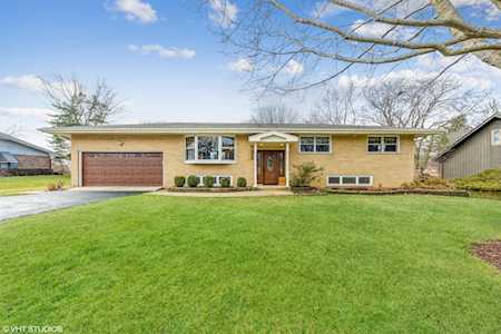 8234 Independence Dr Willow Springs, IL 60480
