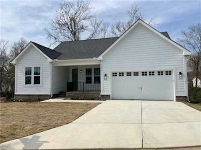 1204 Hitchens Ln Williamsburg, VA 23188