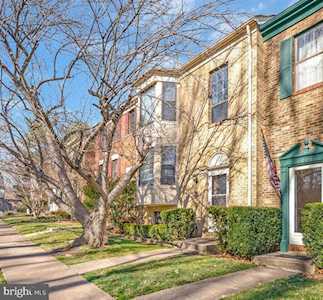 6068 Clerkenwell Ct Burke, VA 22015