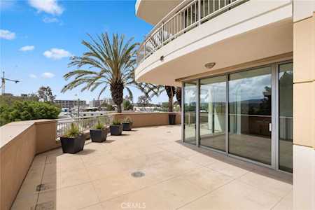 8039 Scholarship Irvine, CA 92612