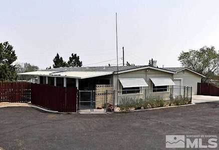 6000 Smokey Canyon Drive Sun Valley, NV 89433-6938