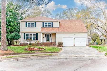 305 N Starfish Ct Hampton, VA 23669