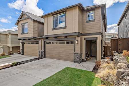 20715 NE Boulderfield Ave Bend, OR 97701